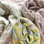 一気にやってきた寒さはストールであたたかく。kapuwaのストール３種